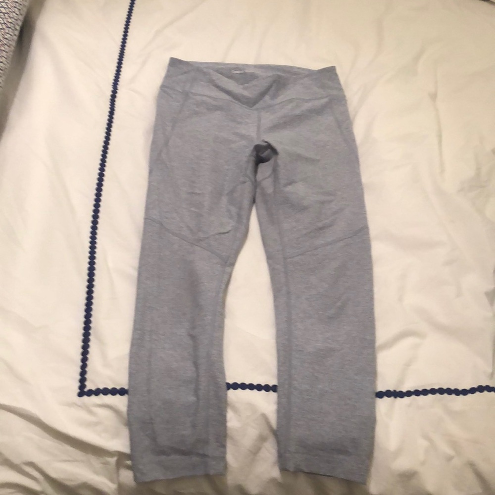 Outdoor Voices 3/4 Warmup Leggings